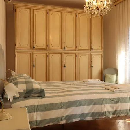 La Scuola Firenze Villa *